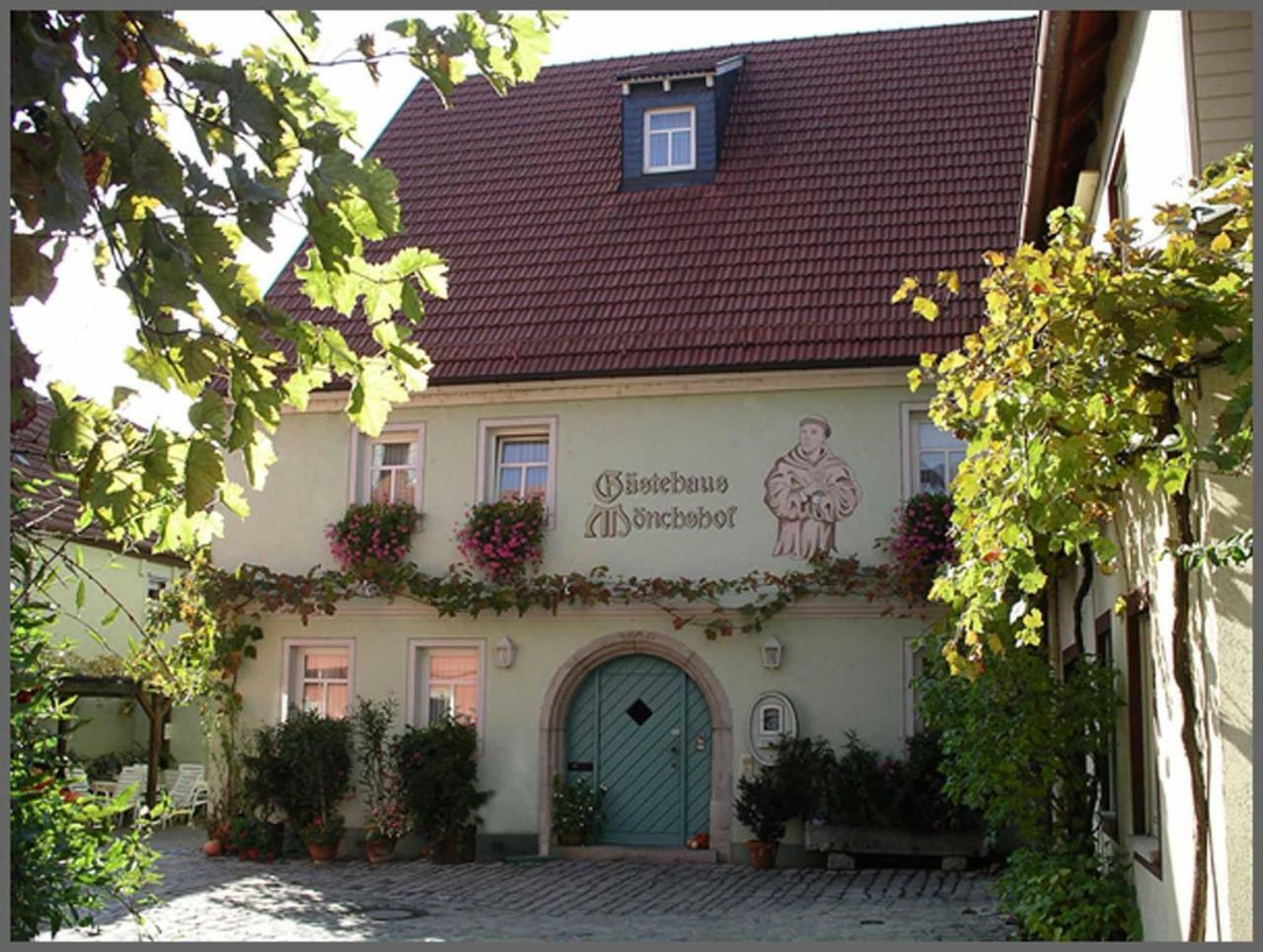 Gaestehaus Moenchshof Sommerhausen Exterior photo