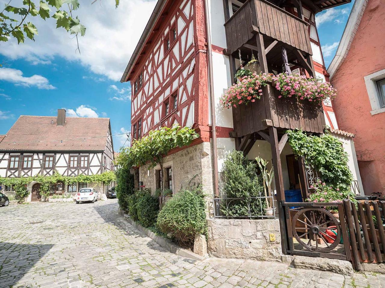 Gaestehaus Moenchshof Sommerhausen Exterior photo